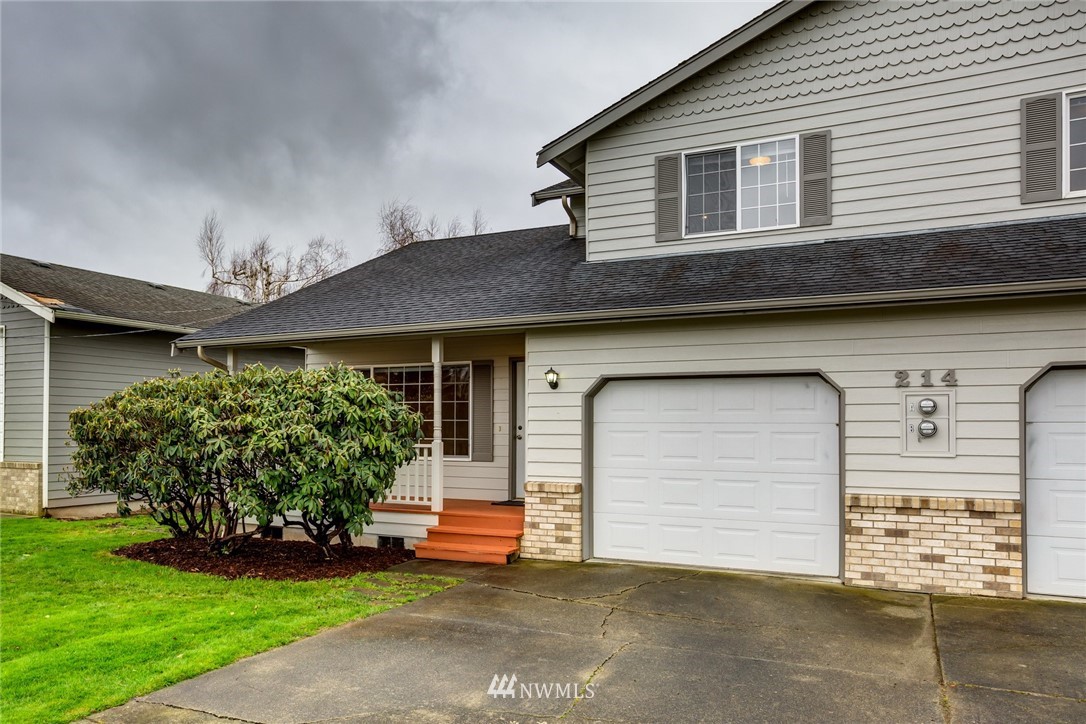 214 Reeds Lane, Unit A&B Everson, WA 98247 - Photo 2 of 39 Gallery Image 2