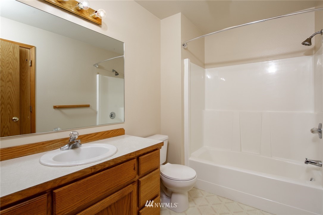 214 Reeds Lane, Unit A&B Everson, WA 98247 - Photo 16 of 39 Gallery Image 16