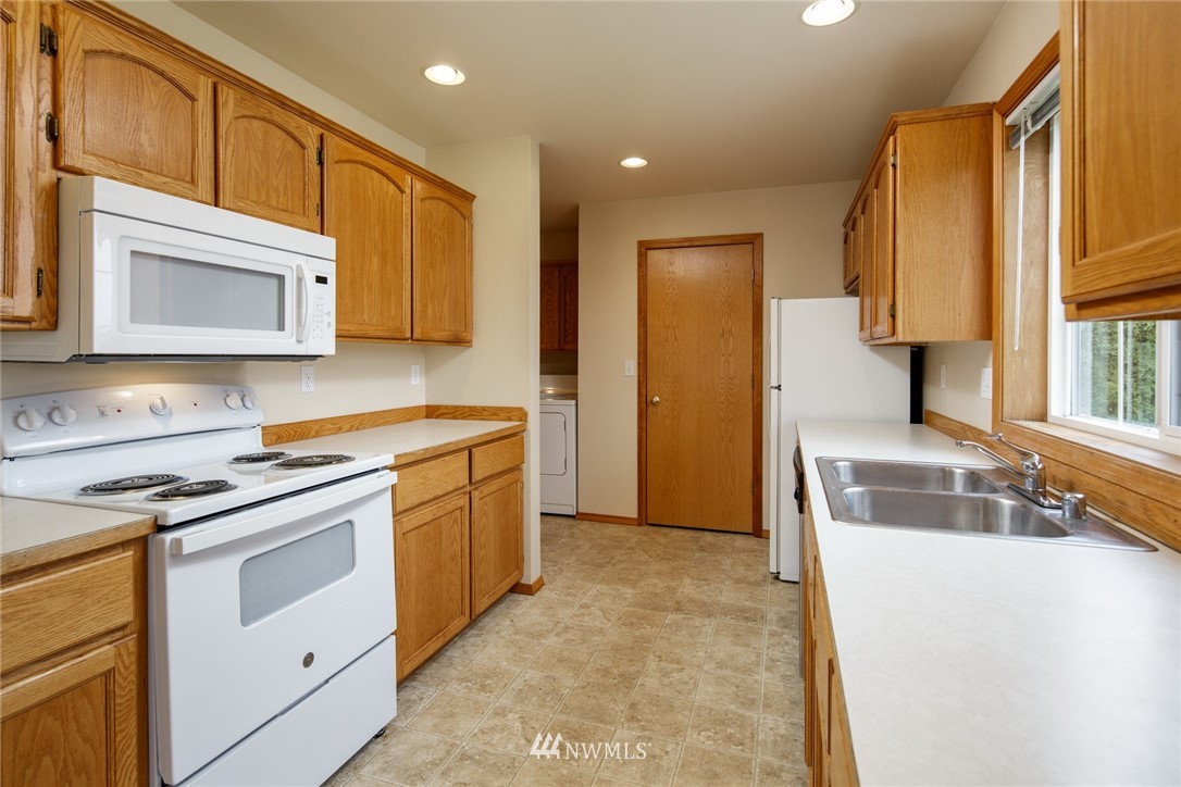 214 Reeds Lane, Unit A&B Everson, WA 98247 - Photo 28 of 39 Gallery Image 28