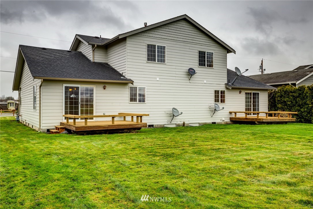 214 Reeds Lane, Unit A&B Everson, WA 98247 - Photo 36 of 39 Gallery Image 36