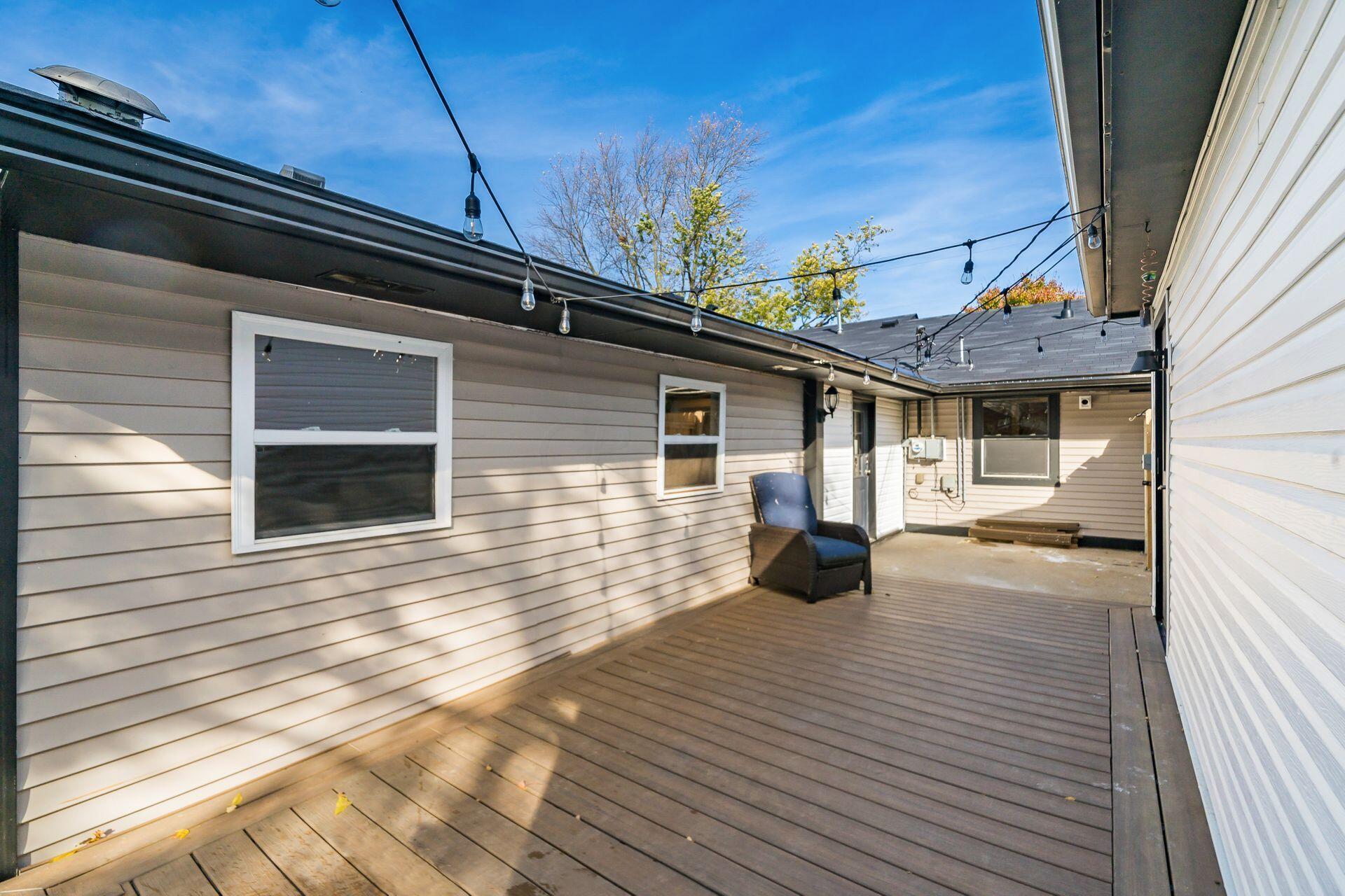4495 Avery Road Hilliard, OH 43026 - Photo 29 of 41 Trex deck