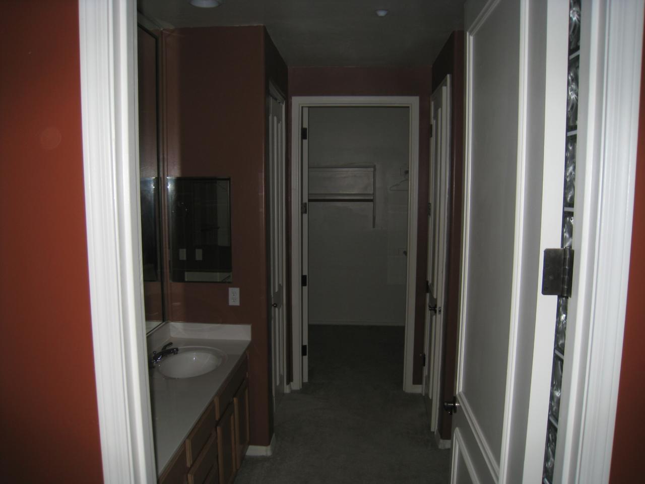 7402 Hum Road, Unit 10 Carefree, AZ 85377 - Photo 11 of 15 MASTER BATH / CLOSET