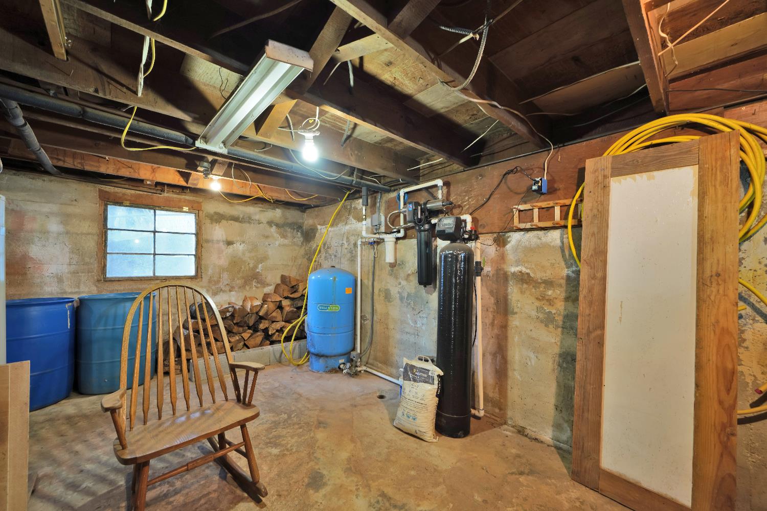 5921 Bear Creek Road Garden Valley, CA 95633 - Photo 52 of 55 a view of a room with gym equipment