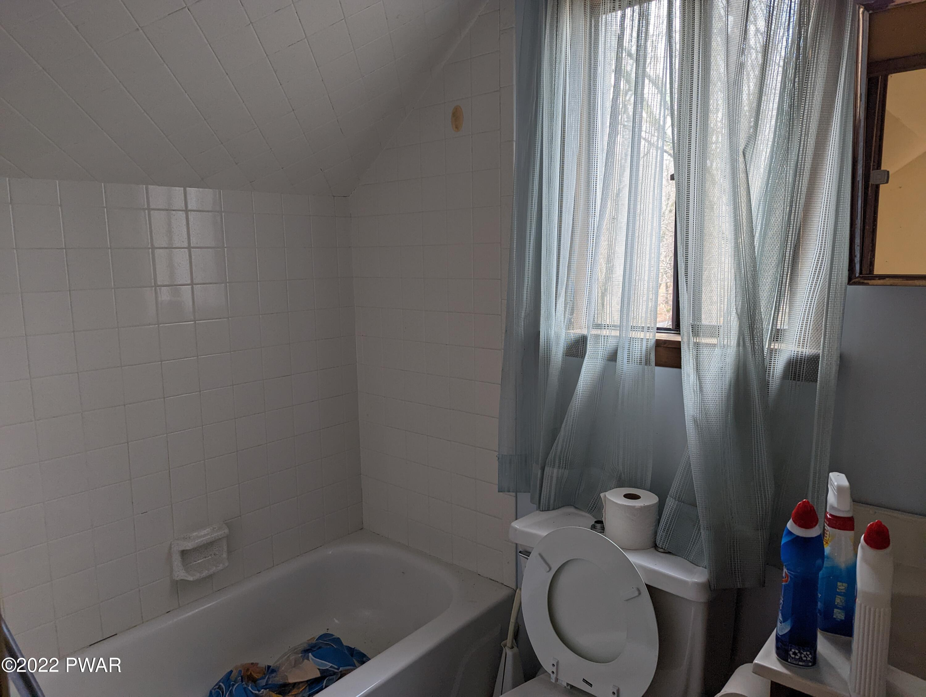 108 Blue Gill Road Milford, PA 18337 - Photo 24 of 27 PXL_20221125_163813125