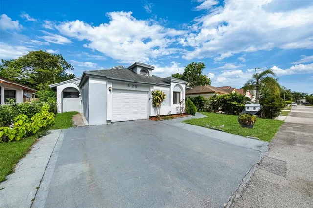 $412,000 | 620 Laurel Way, North Lauderdale, FL 33068