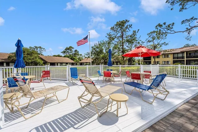 $2,100 | 5219 Lake Village Drive, Unit 21, Sarasota, FL 34235