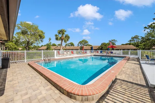 $2,100 | 5219 Lake Village Drive, Unit 21, Sarasota, FL 34235