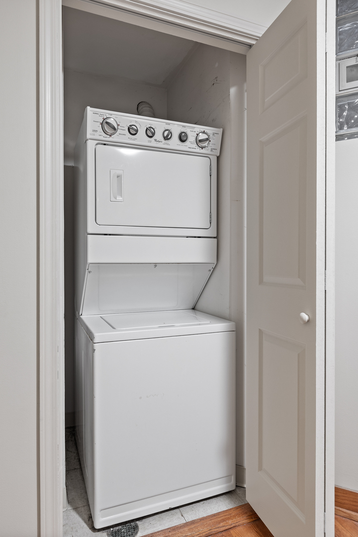 2330 West Huron Street, Unit 1E Chicago, IL 60612 - Photo 11 of 20