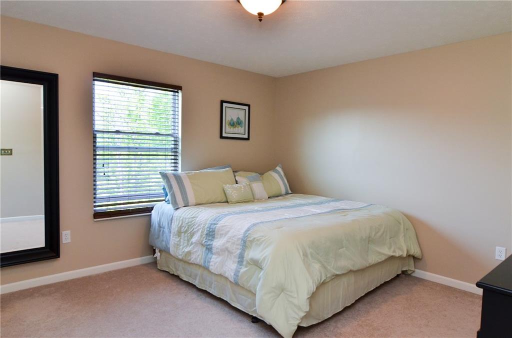 516 Blue Ridge Drive Coraopolis, PA 15108 - Photo 18 of 24 Gallery Image 18
