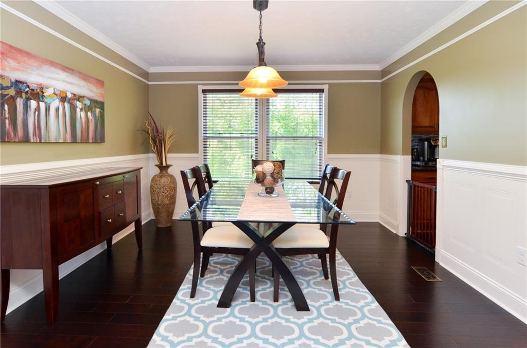 516 Blue Ridge Drive Coraopolis, PA 15108 - Photo 6 of 24 Gallery Image 6