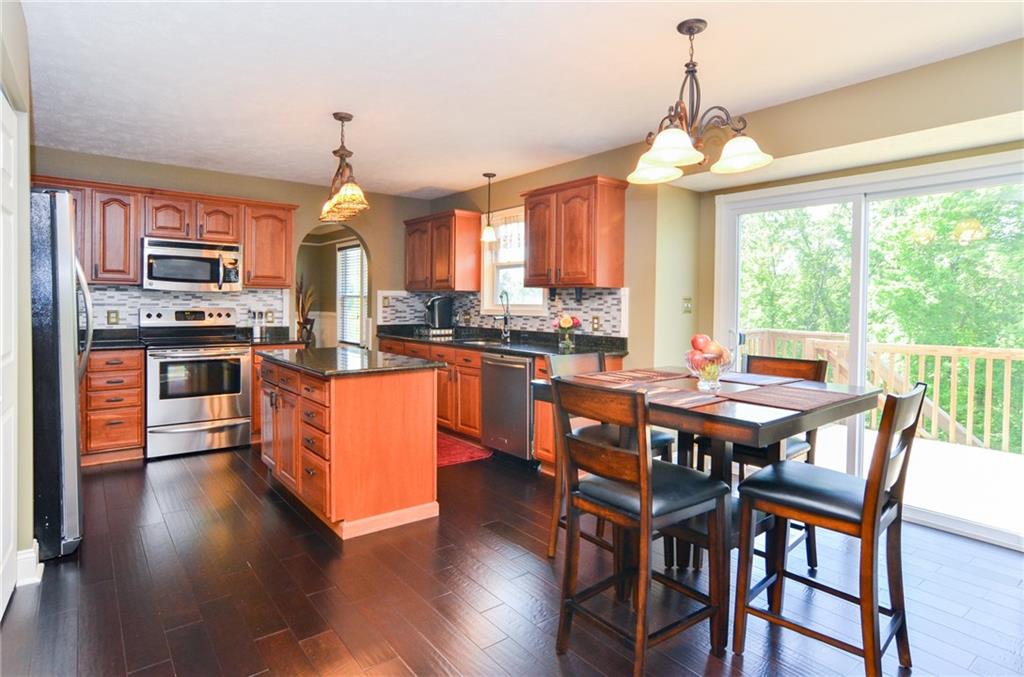 516 Blue Ridge Drive Coraopolis, PA 15108 - Photo 8 of 24 Gallery Image 8