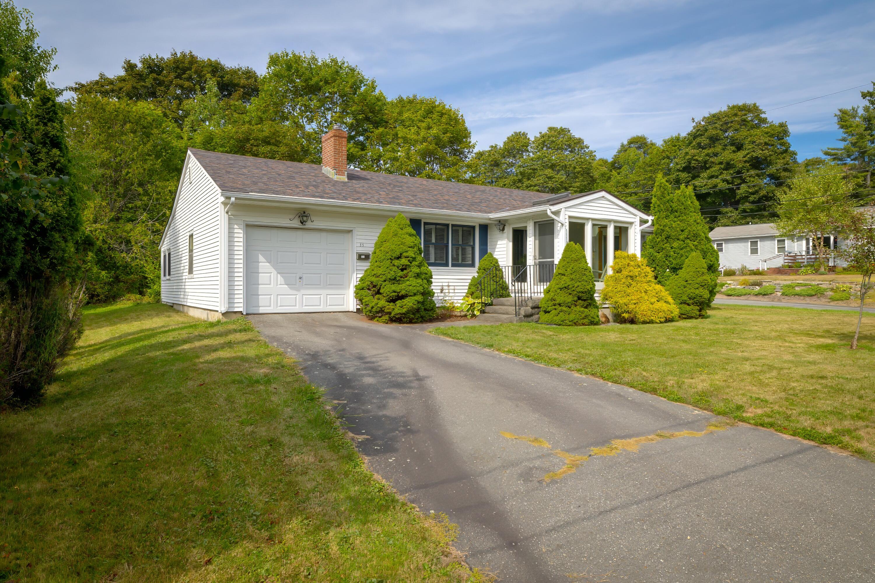01-35 Maple Street-DTP
