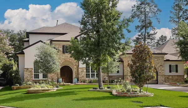 $1,950,000 | 6 Paloma Bend Place, The Woodlands, TX 77389