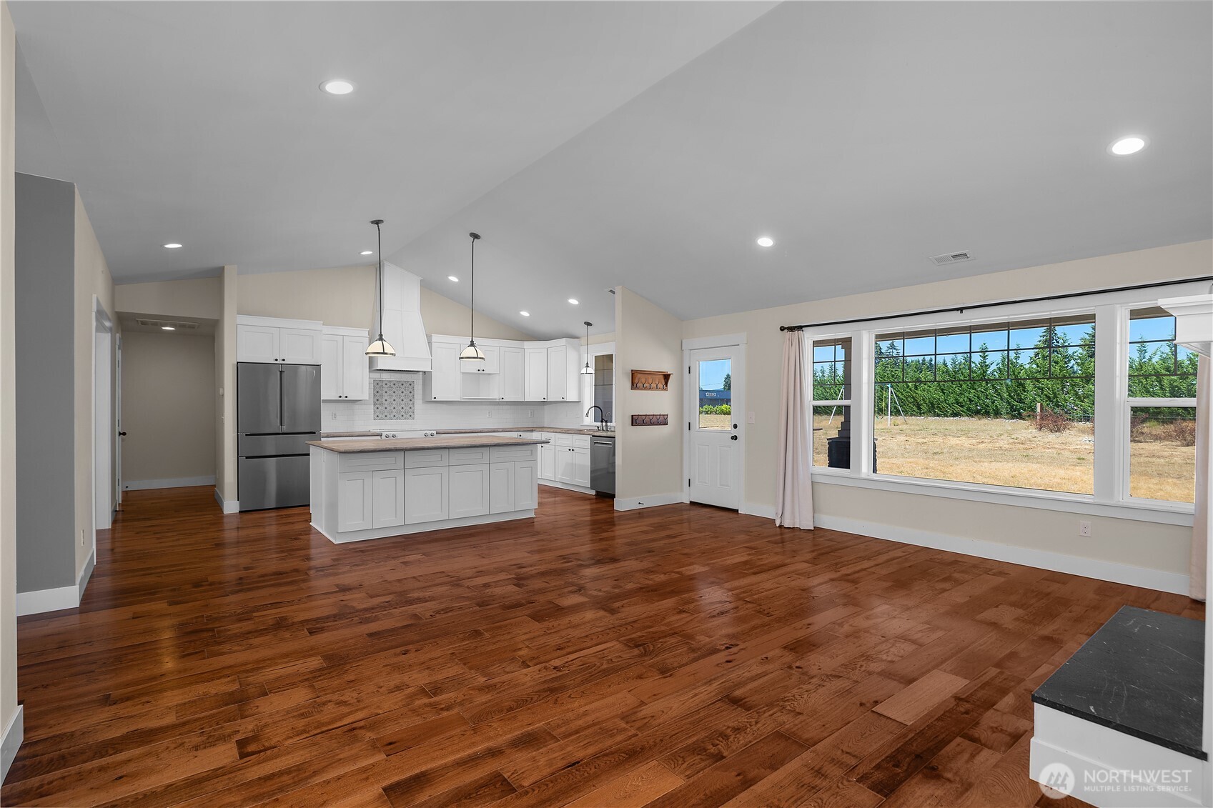 18443 Sargent Road Southwest Rochester, WA 98579 - Photo 5 of 29 Gallery Image 5