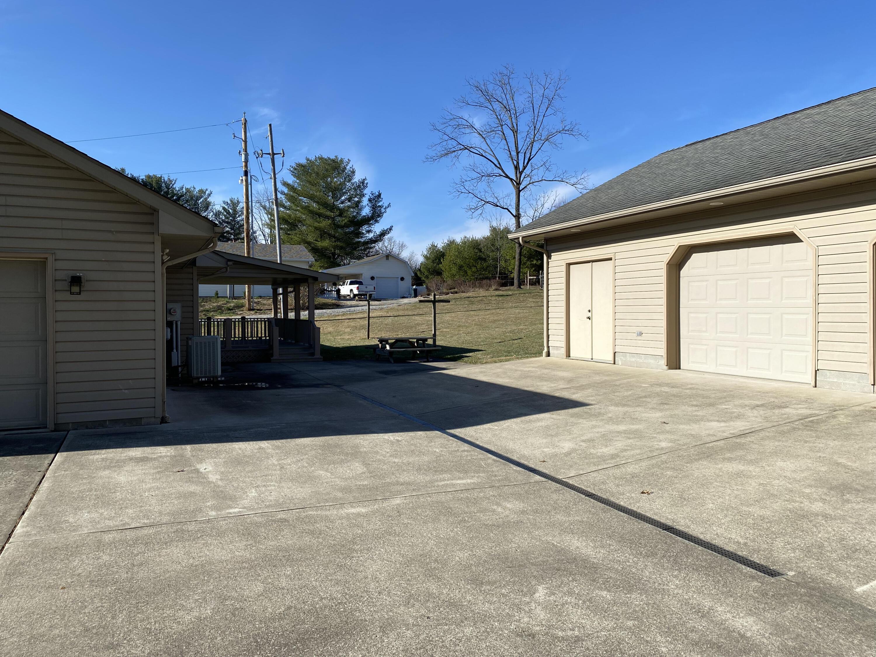 2193 Mayhew Road Jackson, OH 45640 - Photo 3 of 8 IMG_1380
