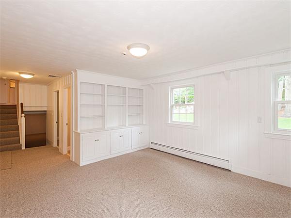 22 Robin Road Lynnfield, MA 01940 - Photo 20 of 27 Gallery Image 20