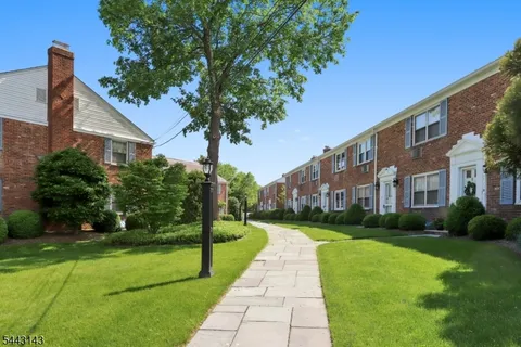 $1,650 | 68-86 New England Avenue, Unit 21, Summit, NJ 07901
