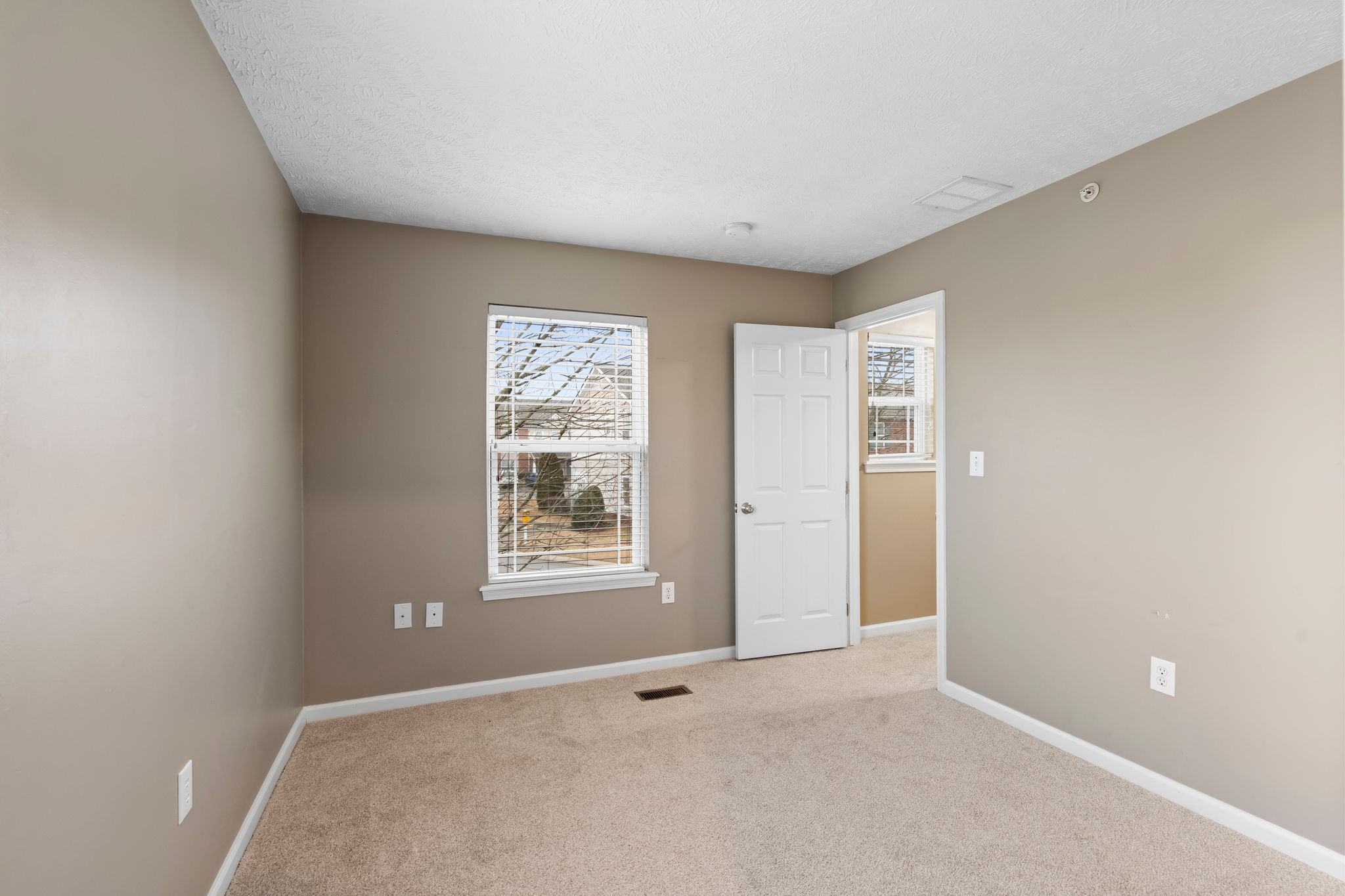 1000 Wells Way Spring Hill, TN 37174 - Photo 23 of 36 an empty room with windows and closet