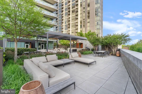 $4,300 | 7887 Jones Branch Drive, Unit 1503, McLean, VA 22102
