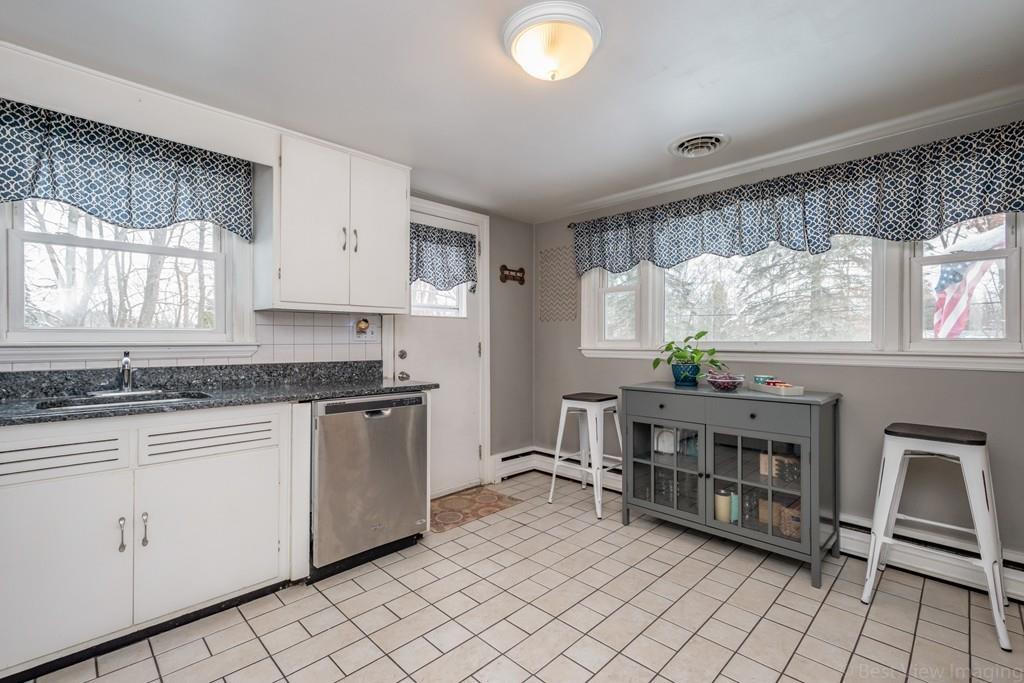 45 Fort Pond Hill Road Littleton, MA 01460 - Photo 12 of 33 Gallery Image 12