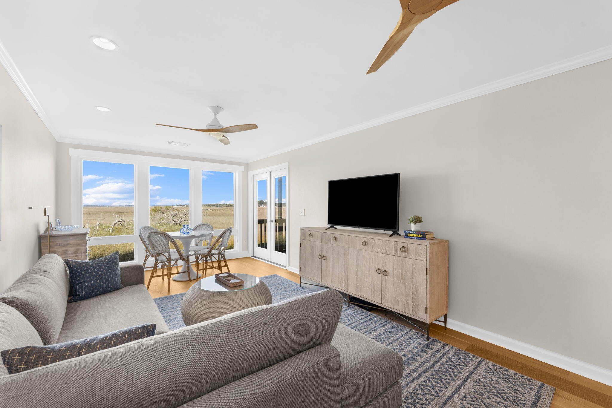 2111 Landfall Way Seabrook Island, SC 29455 - Photo 12 of 54 living/dining
