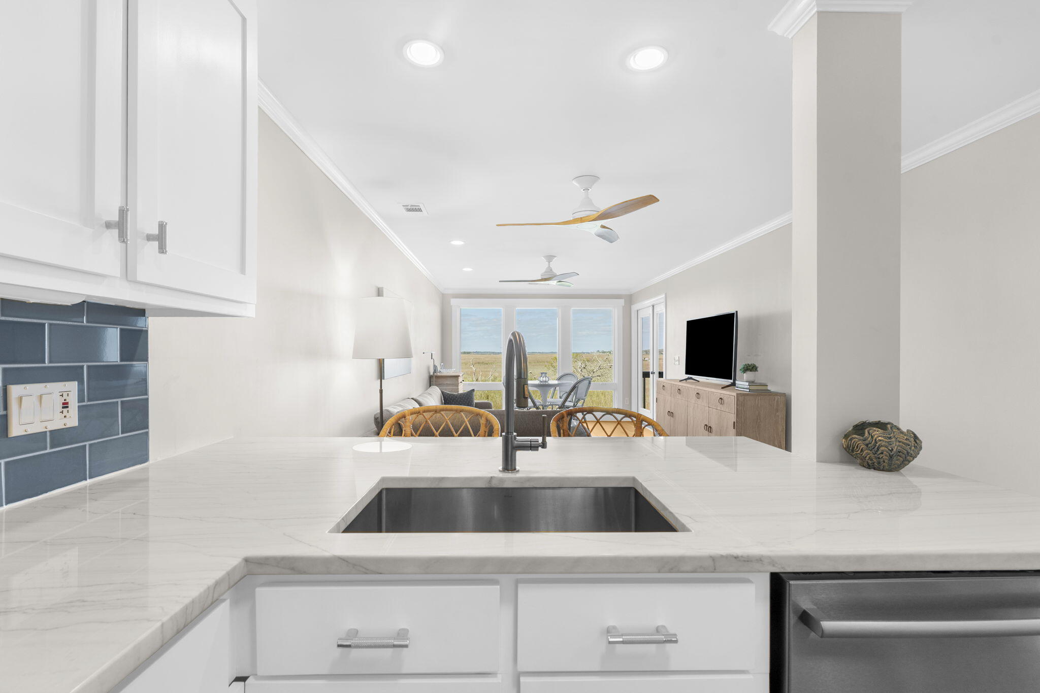 2111 Landfall Way Seabrook Island, SC 29455 - Photo 22 of 54 kitchen