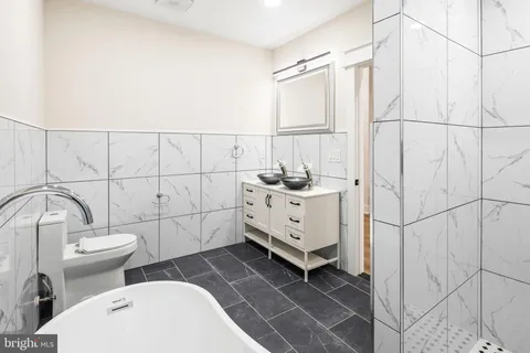 $749,999 | 1731 Reed Street, Philadelphia, PA 19146