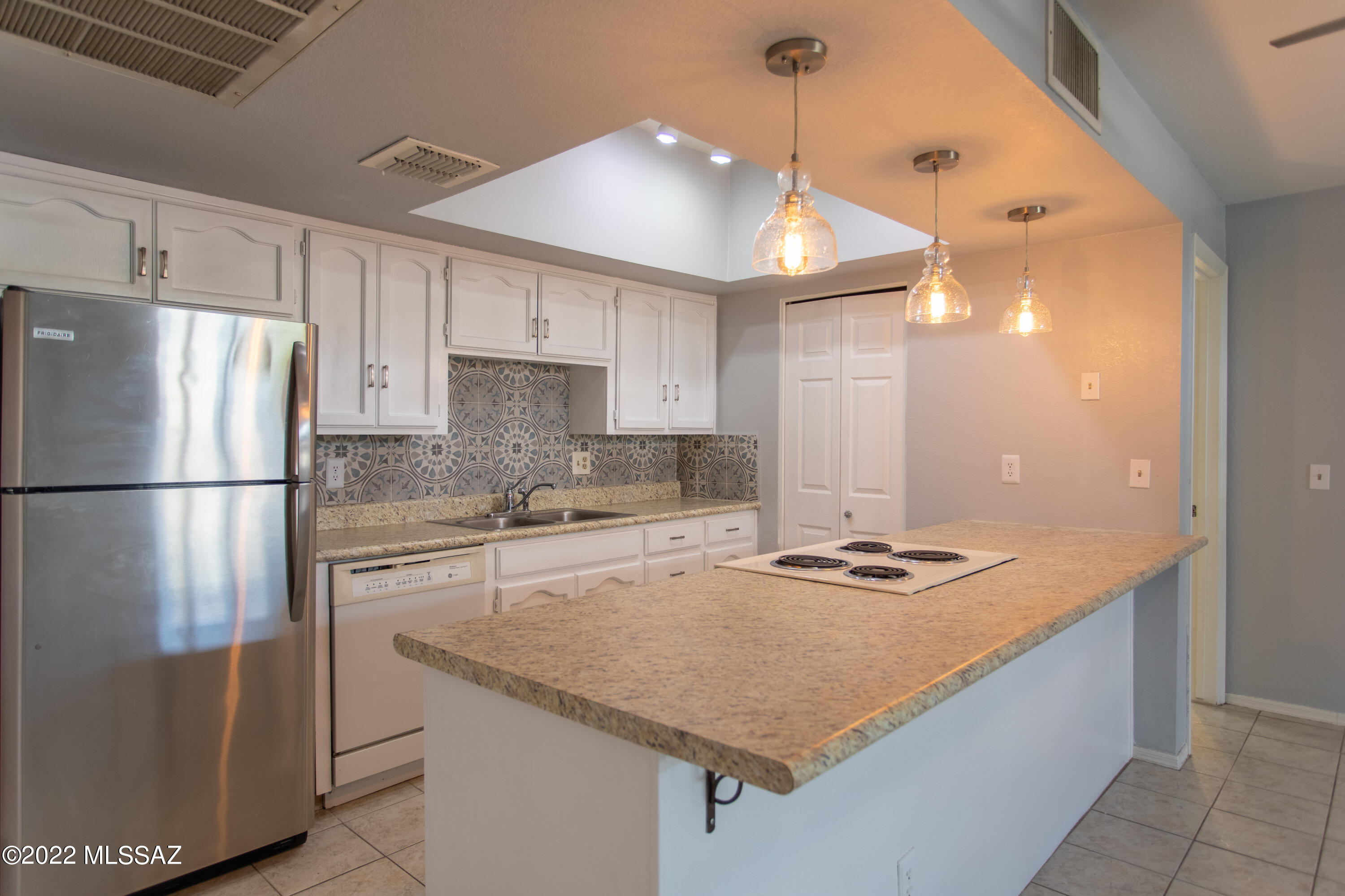 1200 East River Road, Unit L155 Tucson, AZ 85718 - Photo 6 of 32