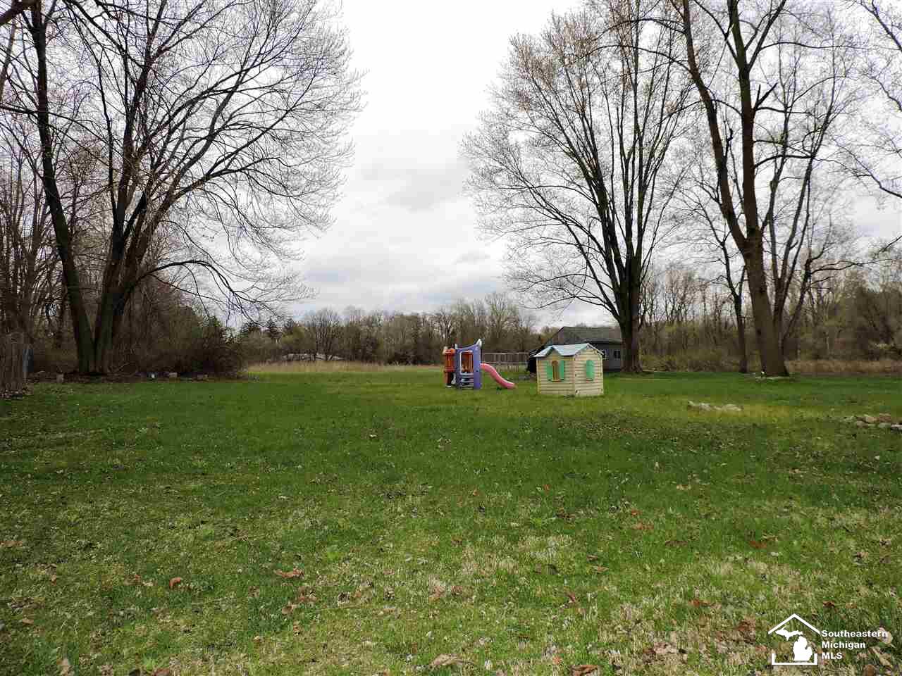 8430 Adler Road Lambertville, MI 48144 - Photo 26 of 27 50072437-27.JPG