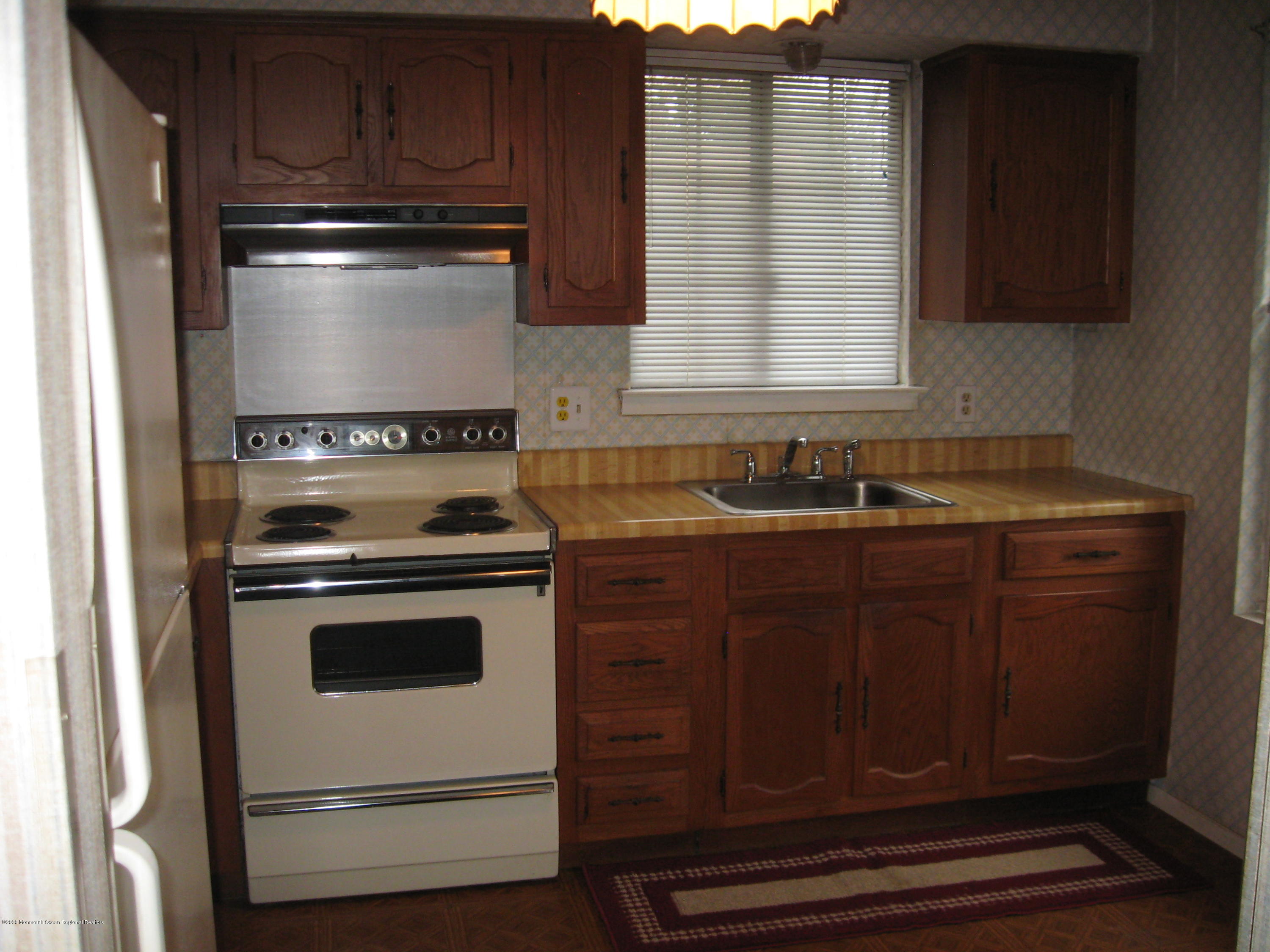 105 Sunset Road Whiting, NJ 08759 - Photo 14 of 30 SUNSET