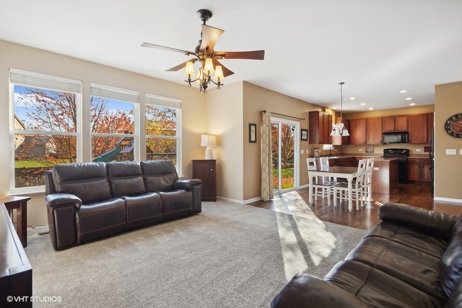 2424 Riva Ridge Road Montgomery, IL 60538 - Photo 7 of 31