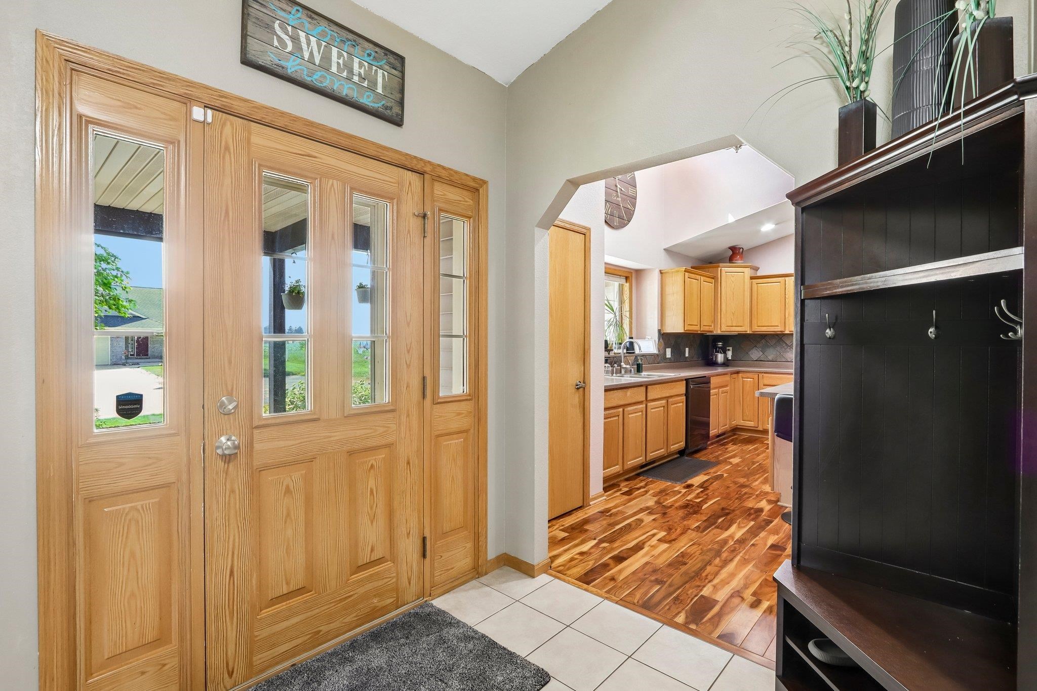 321 4th Street Brooklyn, WI 53521 - Photo 7 of 53