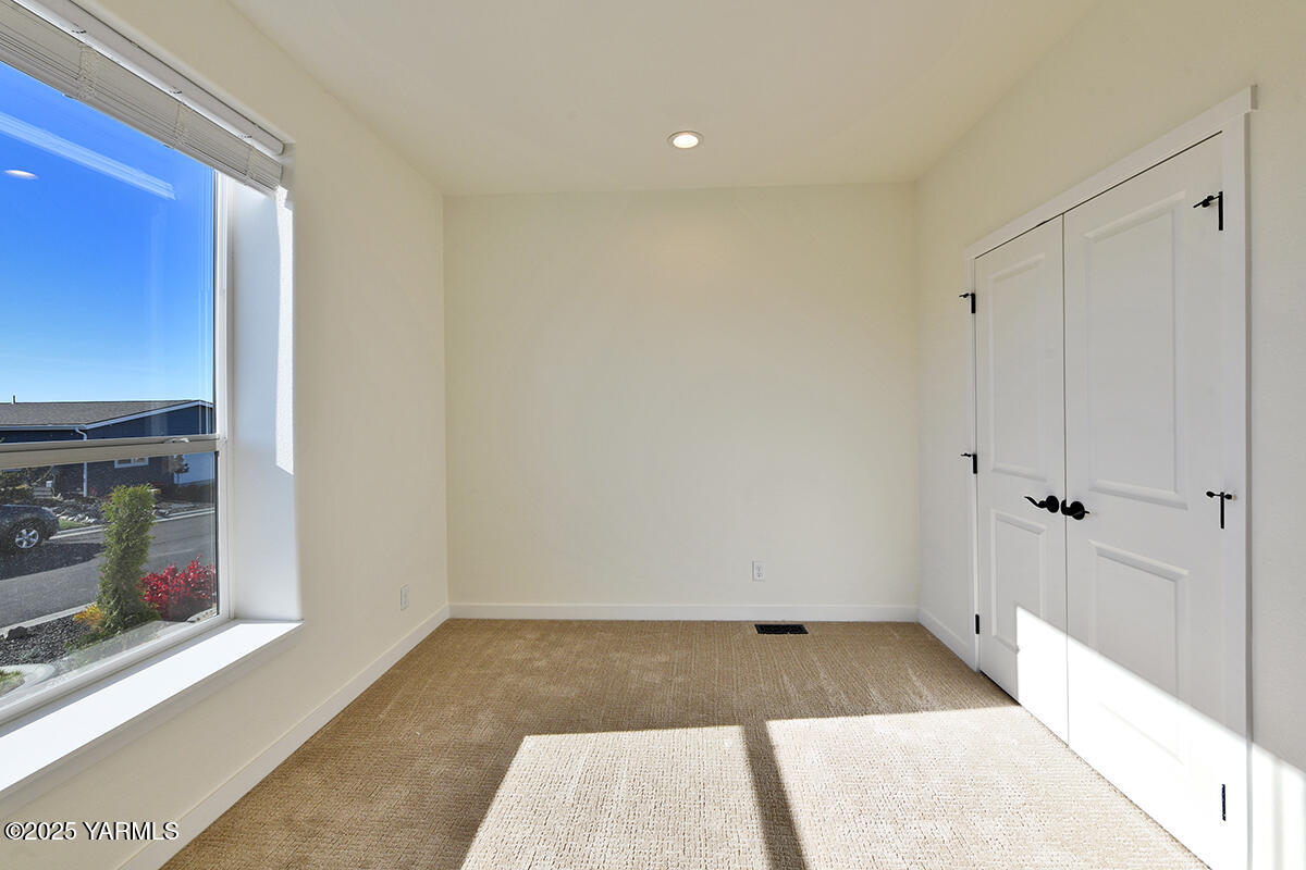 200 Bridle Way, Unit 129 Yakima, WA 98901 - Photo 14 of 20