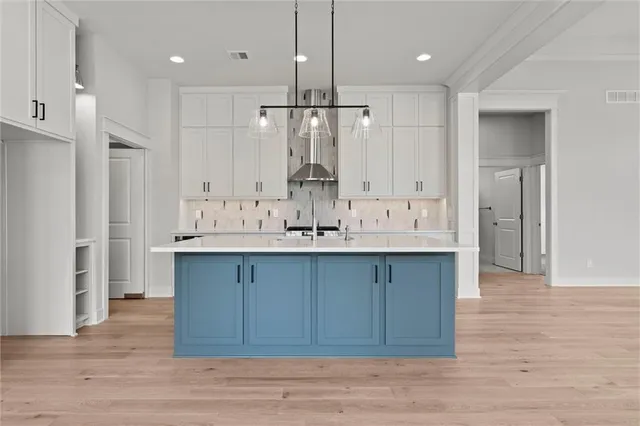 $739,000 | 1021 Southwest Redbuck Circle, Lee's Summit, MO 64081