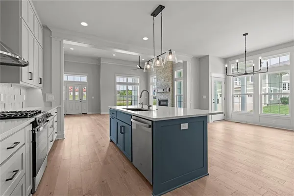 $719,000 | 1021 Southwest Redbuck Circle, Lee's Summit, MO 64081