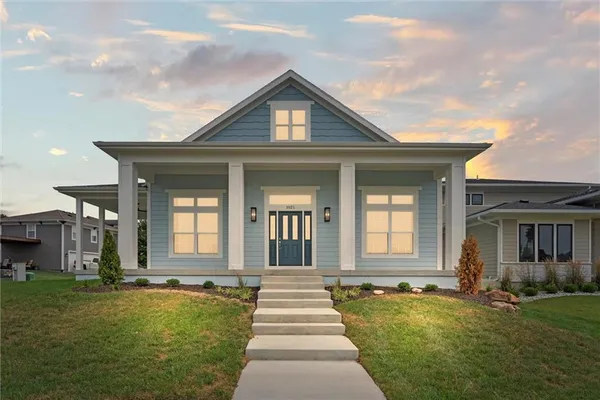 $719,000 | 1021 Southwest Redbuck Circle, Lee's Summit, MO 64081