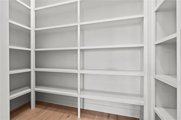 $719,000 | 1021 Southwest Redbuck Circle, Lee's Summit, MO 64081