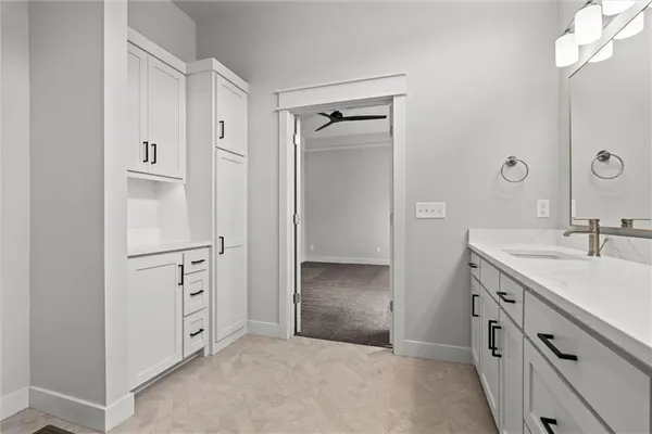 $719,000 | 1021 Southwest Redbuck Circle, Lee's Summit, MO 64081