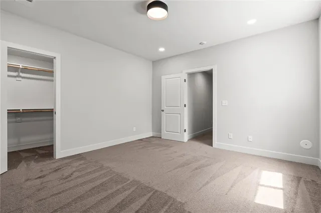 $739,000 | 1021 Southwest Redbuck Circle, Lee's Summit, MO 64081