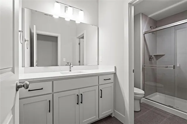 $739,000 | 1021 Southwest Redbuck Circle, Lee's Summit, MO 64081