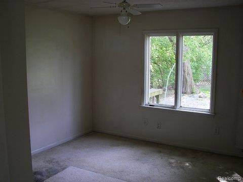 4684 Jamm Road Lake Orion, MI 48359 - Photo 8 of 8 100_4492.JPG