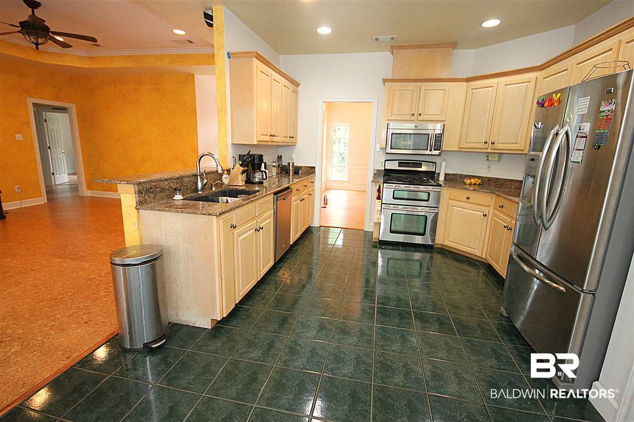 225 General Canby Loop Daphne, AL 36527 - Photo 9 of 31 Kitchen