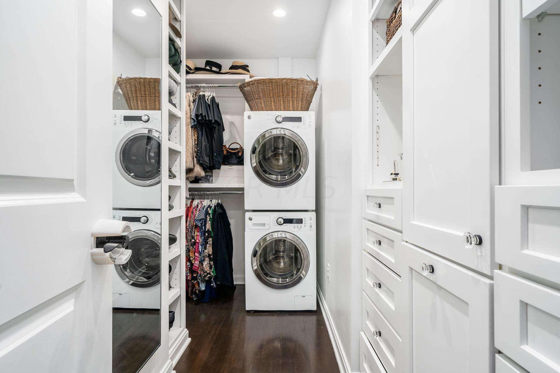 1585 Doone Road Columbus, OH 43221 - Photo 27 of 47 Walk-In Closet and Laundry