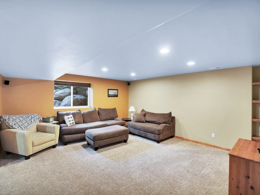 2304 South Meadowview Road Greenacres, WA 99016 - Photo 18 of 48