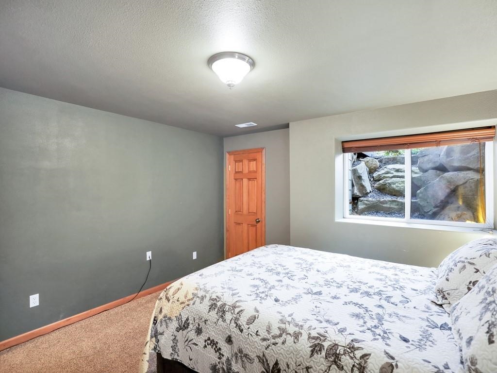 2304 South Meadowview Road Greenacres, WA 99016 - Photo 20 of 48