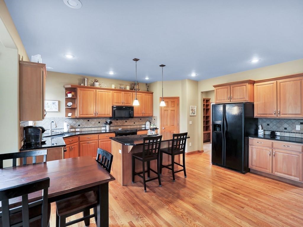 2304 South Meadowview Road Greenacres, WA 99016 - Photo 9 of 48