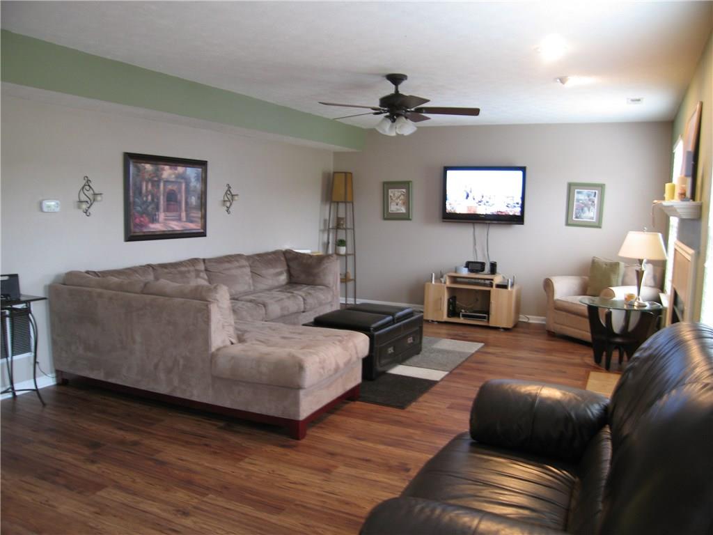 11176 Cool Winds Way Fishers, IN 46037 - Photo 2 of 13 Gallery Image 2