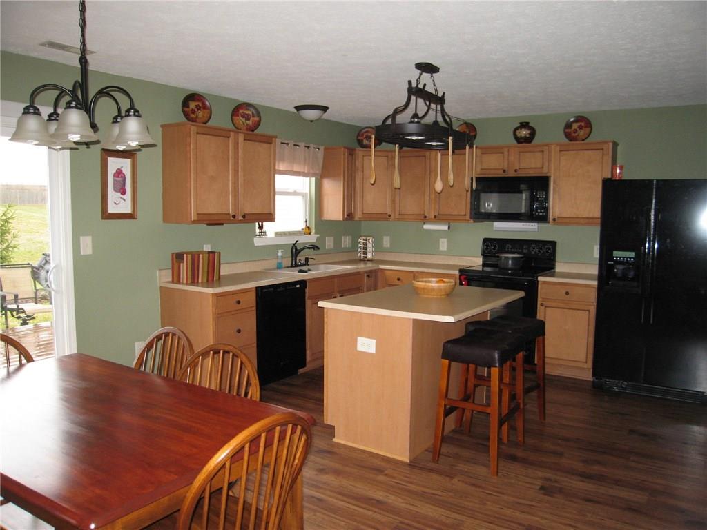 11176 Cool Winds Way Fishers, IN 46037 - Photo 4 of 13 Gallery Image 4