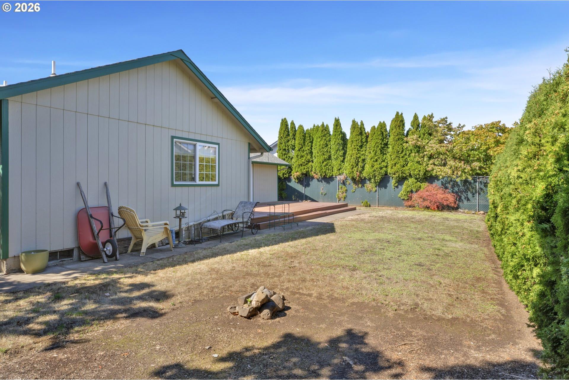 2362 Loch Drive Springfield, OR 97477 - Photo 31 of 32 Gallery Image 31