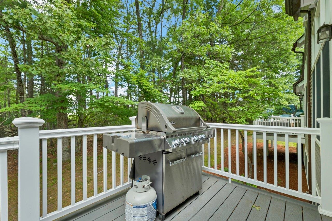 80 Cherry Hollow Road Nashua, NH 03062 - Photo 49 of 55